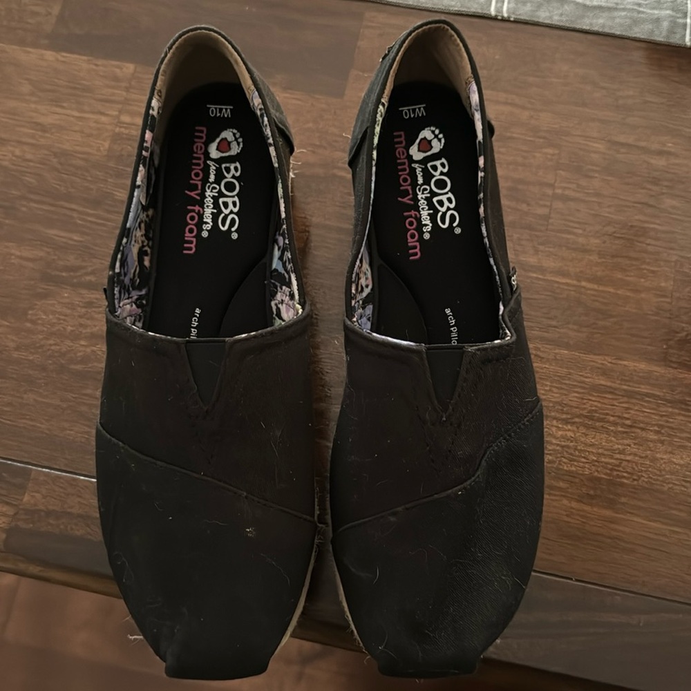 Women's Black Memory Foam Slip-On Shoes